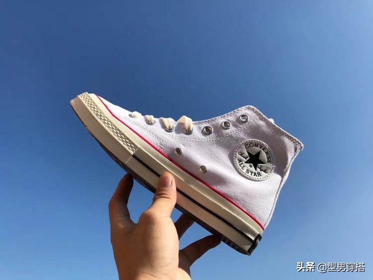 匡威1970s得物什么时候降价 (匡威帆布鞋1970s与经典哪个更好)