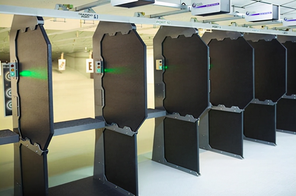 北京小伙去射击场射击中弹,射击场中枪身亡