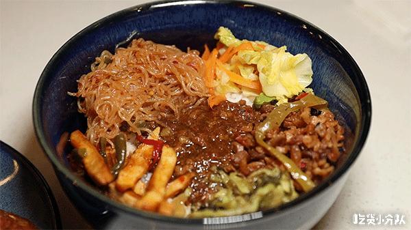 在北京吃遍全国30个地方的招牌菜,北京一天吃遍两个商场的快乐