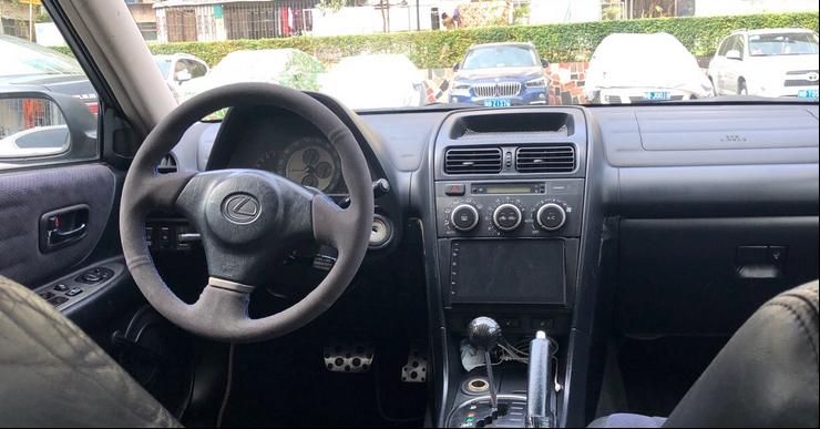 凌志is200改宽体,凌志is200跟250的区别