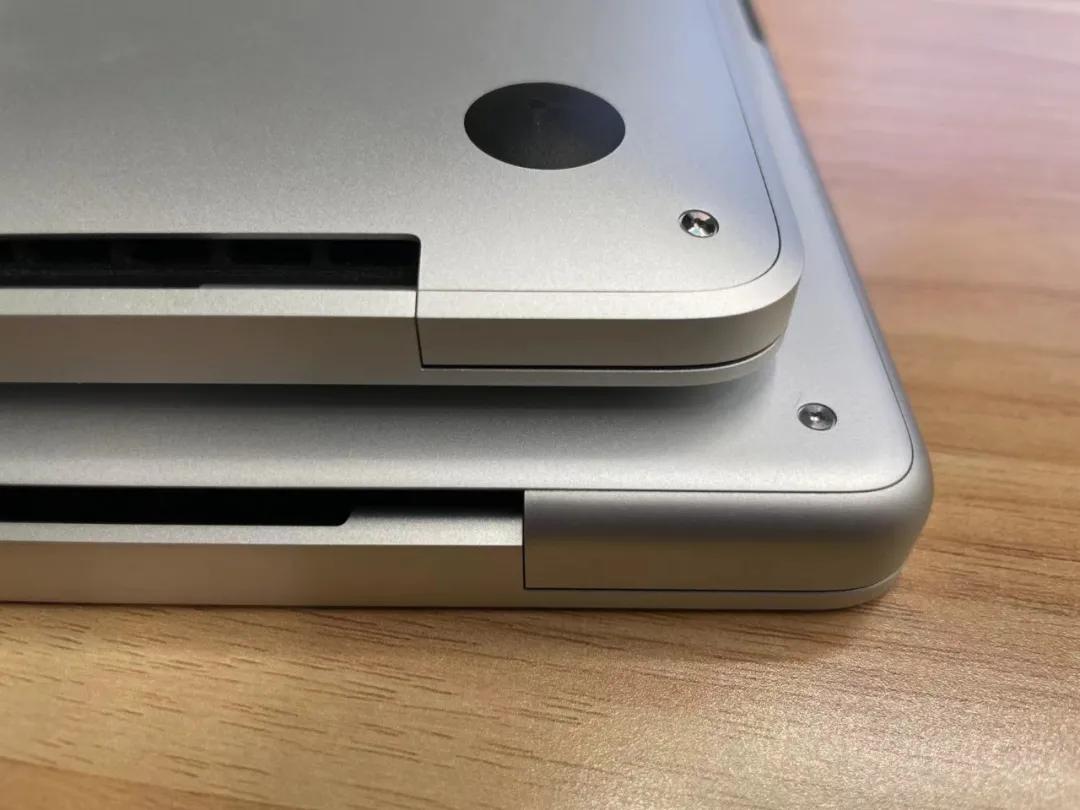 上手了丐版MacBookPro之后,我发现它很强,但也有点菜