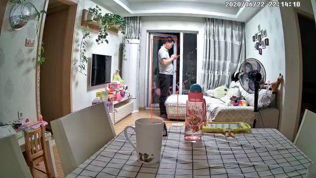 能抵风雨，2K超清画质更清楚，看家护院必备360智能摄像机体验