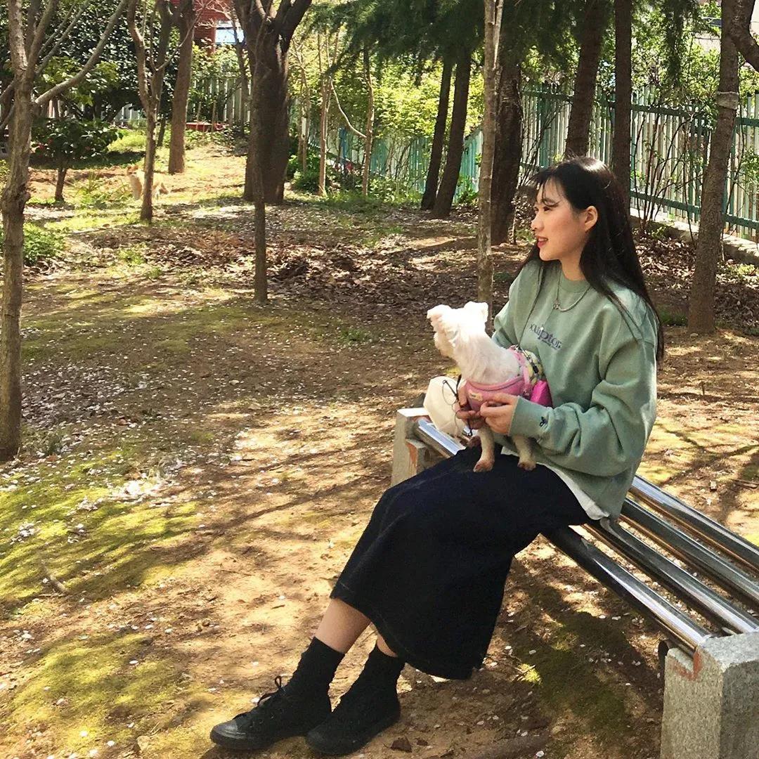 韩国今年流行什么卫衣色,韩国小众平价卫衣