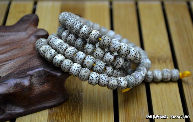 玉石手串不佩戴时如何保养,佩戴的金丝楠手串怎么保养