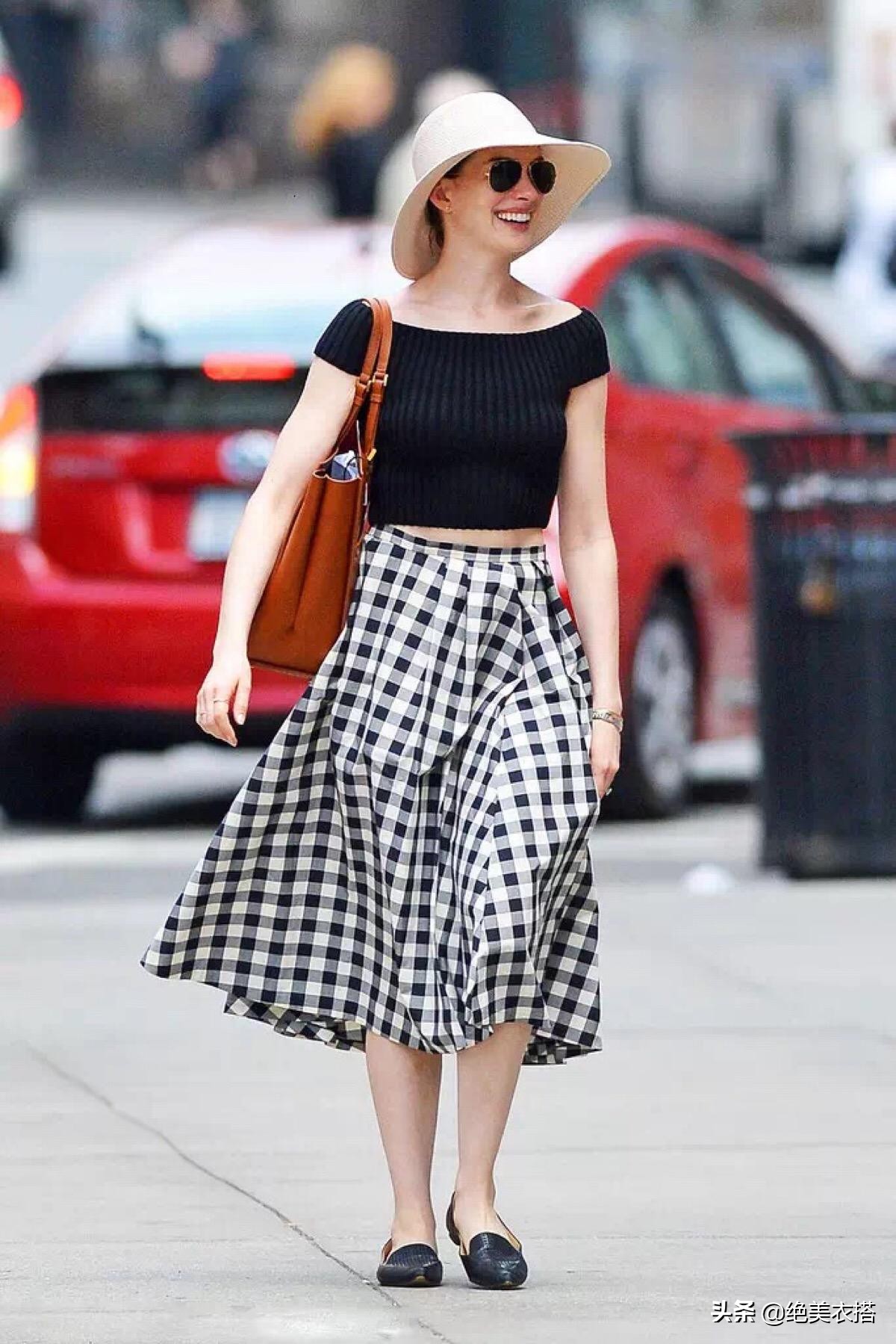 看了很多教程依旧学不会,三分钟学会衣服搭配技巧