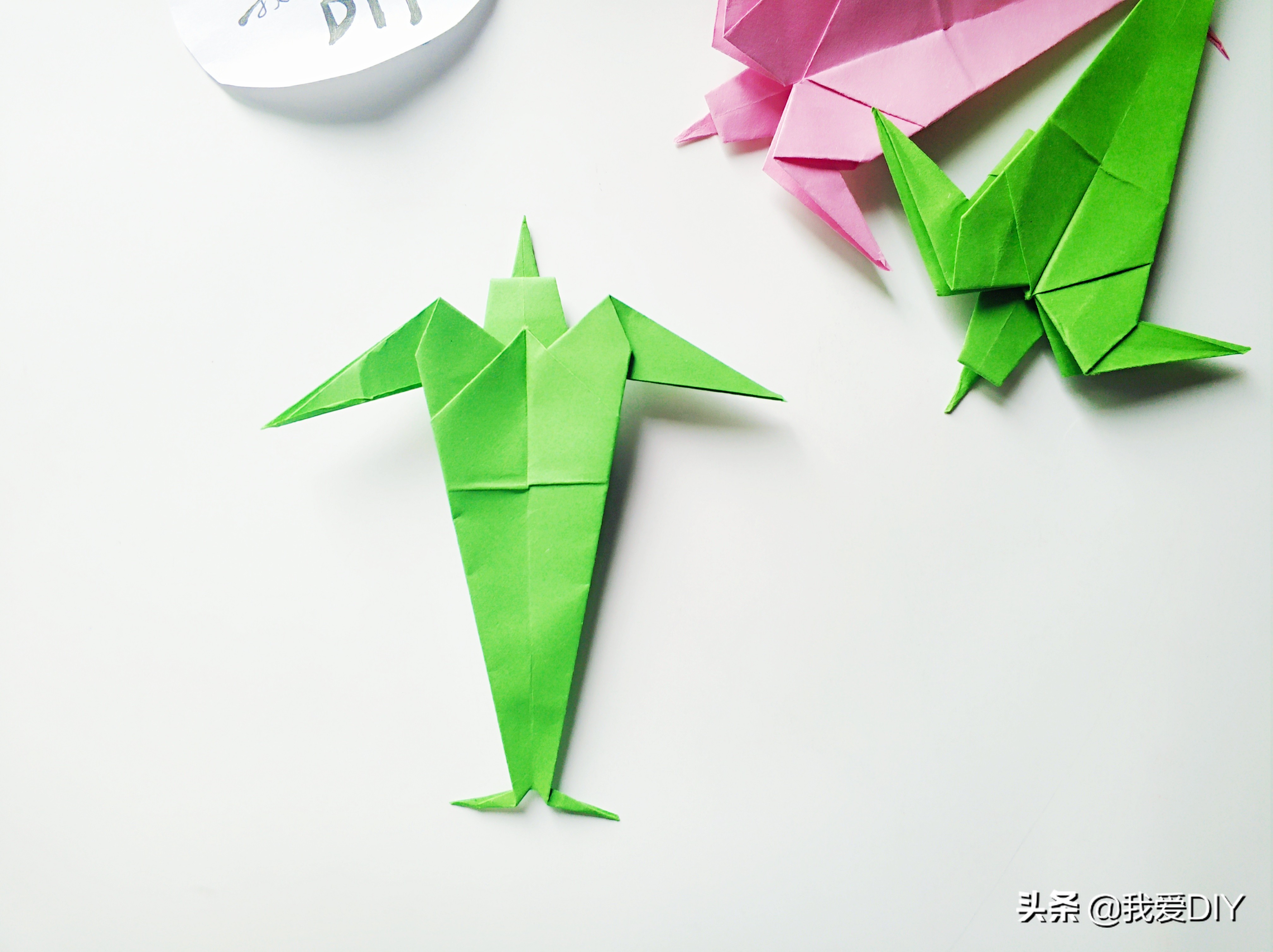 小燕子教大家折礼物盒,小燕子折法慢放视频