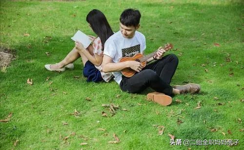 学生谈恋爱家长怎么处理,高中谈恋爱双方家长该怎样解决