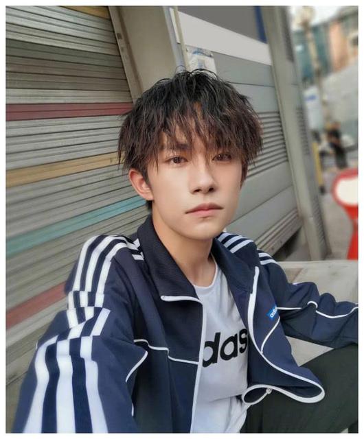 男士锡纸烫发型图片大全横图,男士锡纸烫发教程视频