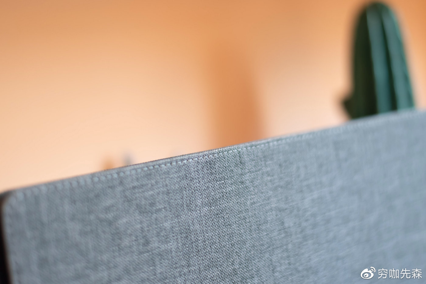 一款可以带出门的“显示器”——天宝T15便携显示器