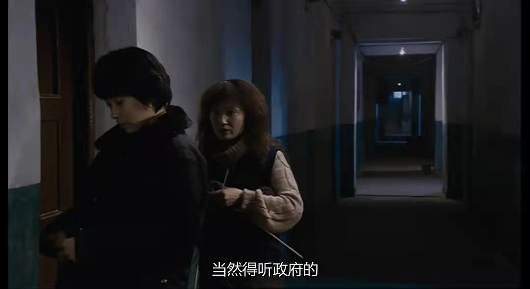 女警察与罪犯的爱情电影,关于女警察与死刑犯的电影