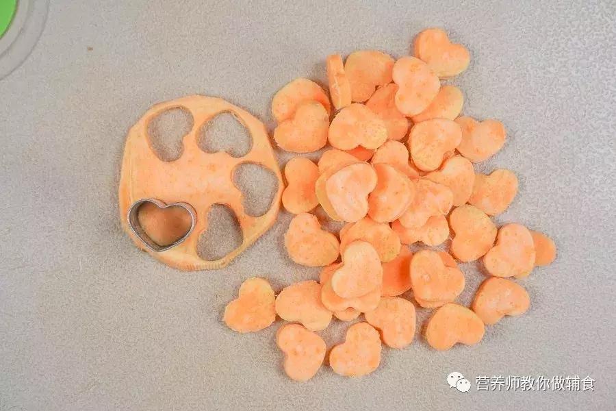 宝宝便秘积食吃什么辅食改善,宝宝一般早餐吃什么好呢