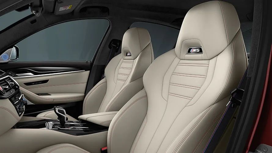 宝马座椅会被晒起皮吗,宝马皮革高温会晒化吗