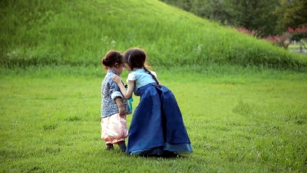 建厚、娜恩近况，“蔚山屁王”朴建厚脸颊肉消失，长成小帅哥了