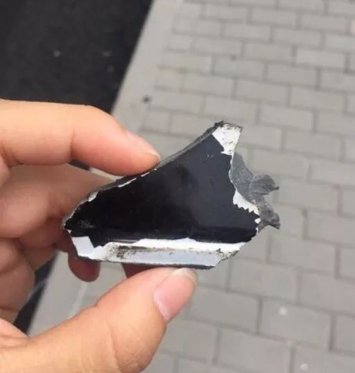 林俊杰带血针头售7000块!护士轮番“滚床单”,粉丝追星有多疯狂