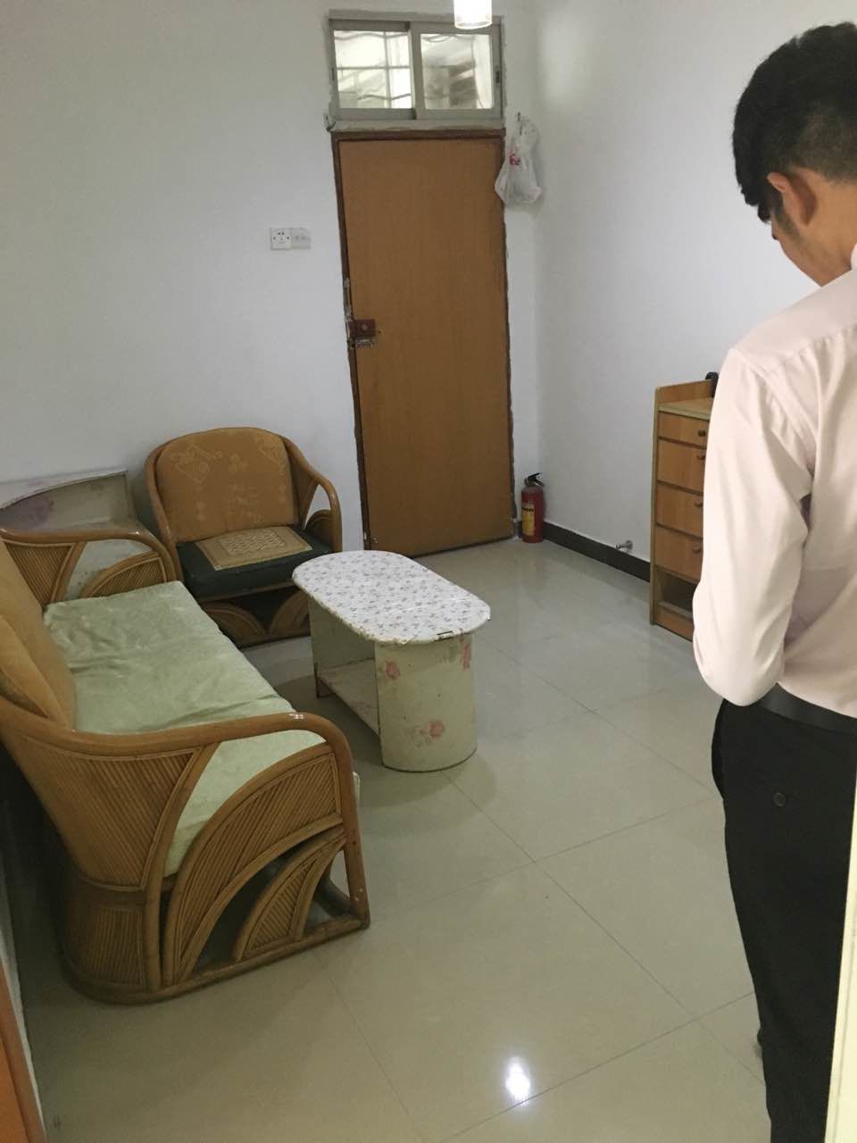 夫妻房子装修前后对比,房子装修前装修后的对比