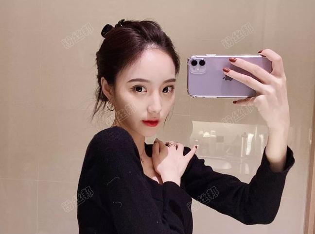 斗鱼皇帝“君皇”追求姜允儿失败，删牌子联系方式，寻求新目标？