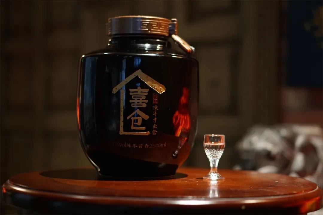 红酒可以用白酒杯醒酒嘛,白酒需要向红酒那样醒酒吗