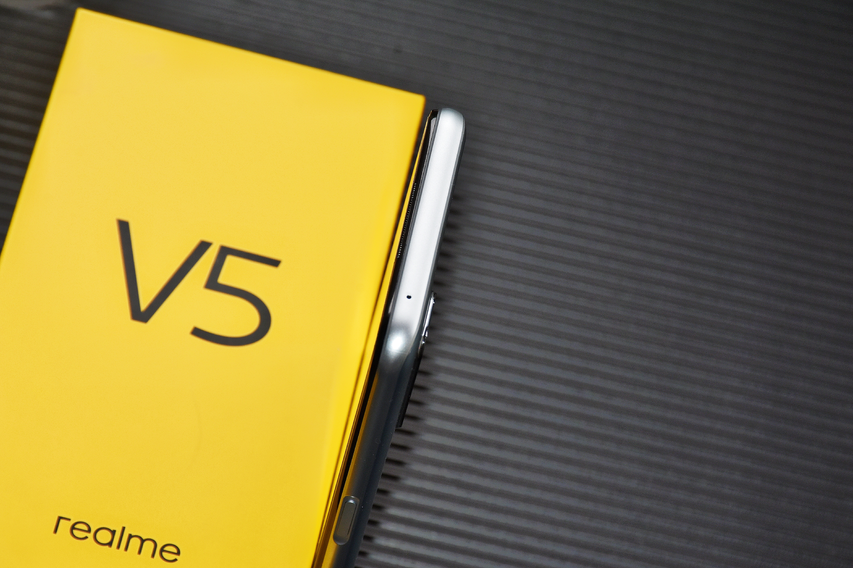 真我v55g,真我v5对比v15