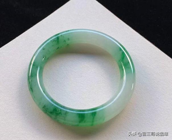 怎么能避免买到假翡翠,如何避免买到假的翡翠