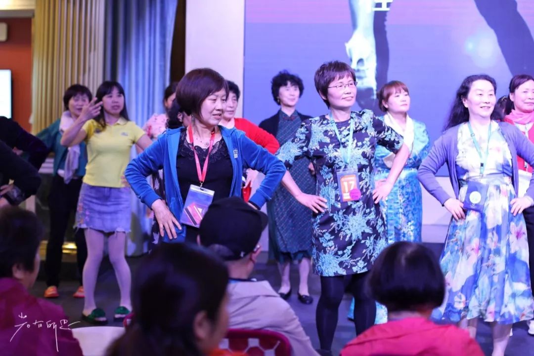 带父母豪华游轮环球旅行,带着父母们出游