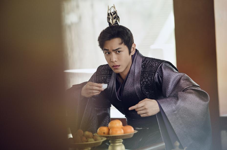 看了几十遍庆余年,看了庆余年喜欢张若昀