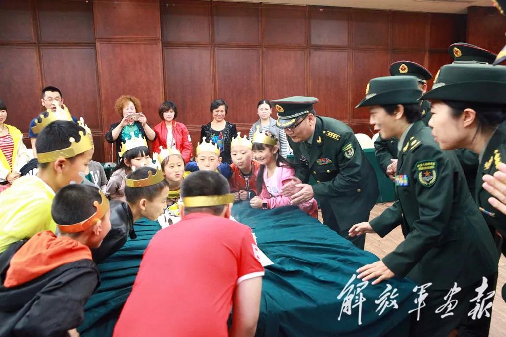 武汉方舱医院为何叫火神山雷神山,184小时抢建上海最大方舱医院