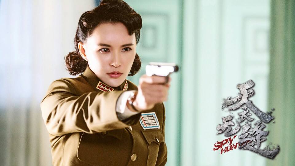 “神婆”莫小奇：大学怀孕生子，败光父母80万，圈内“乌鸦嘴”