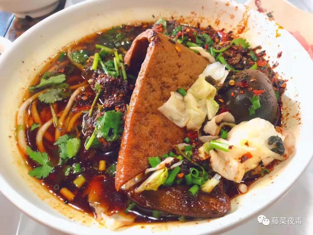 20年了，求精中学旁的大排粉你还记得吗？有一种幸福叫陪伴