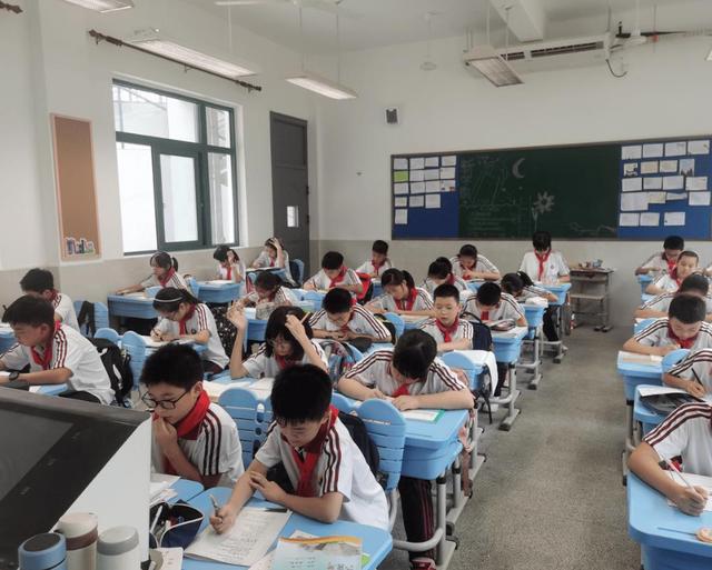 孩子对同学撒谎父母怎么引导,面对小学生撒谎怎么处理为好