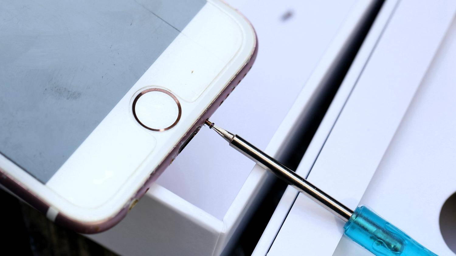 苹果6s电池更换拆解教程,iphone6s换6sp电池续航