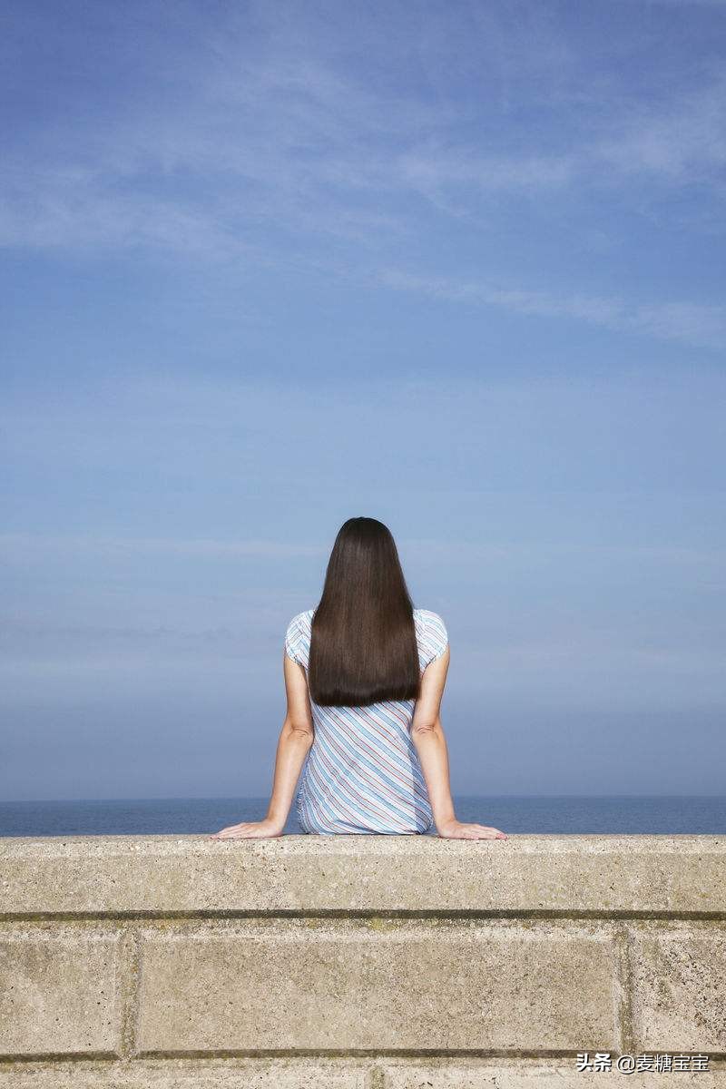 头发干枯毛躁易脱落怎么办,头发干枯掉头发怎么护理