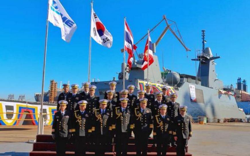 最优秀的水面作战舰艇 (12500吨的大型水面作战舰艇)