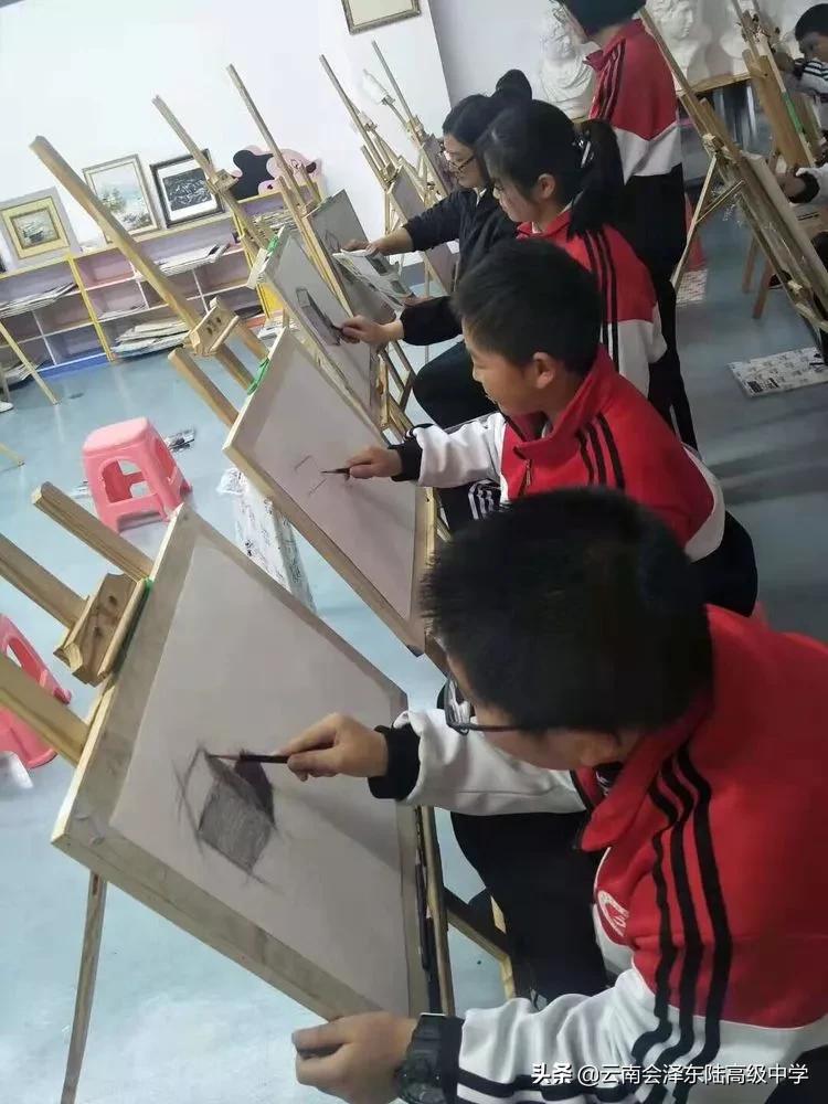 鍙堟槸鍒汉瀹剁殑瀛︽牎,鍙堟槸鍒汉瀹剁殑瀛╁瓙瀹屾暣瑙嗛