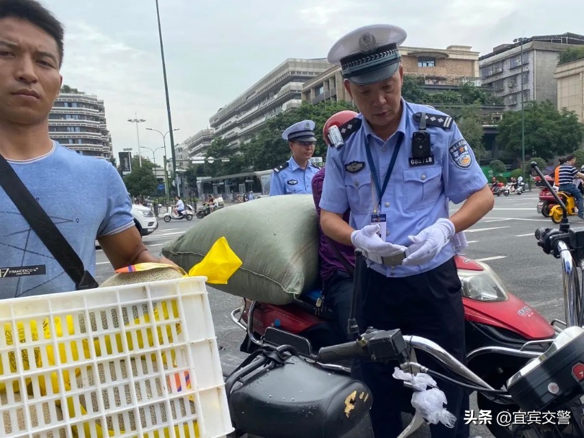 宜宾交警安全宣传,交警交通安全活动