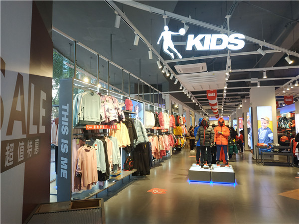 晋江鞋都安踏,福建晋江李宁安踏运动鞋