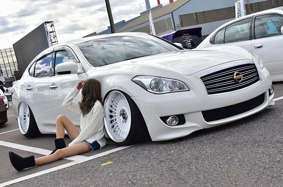 玩改装车的骚年们,没有一套精致的轮毂都不好意思出门!