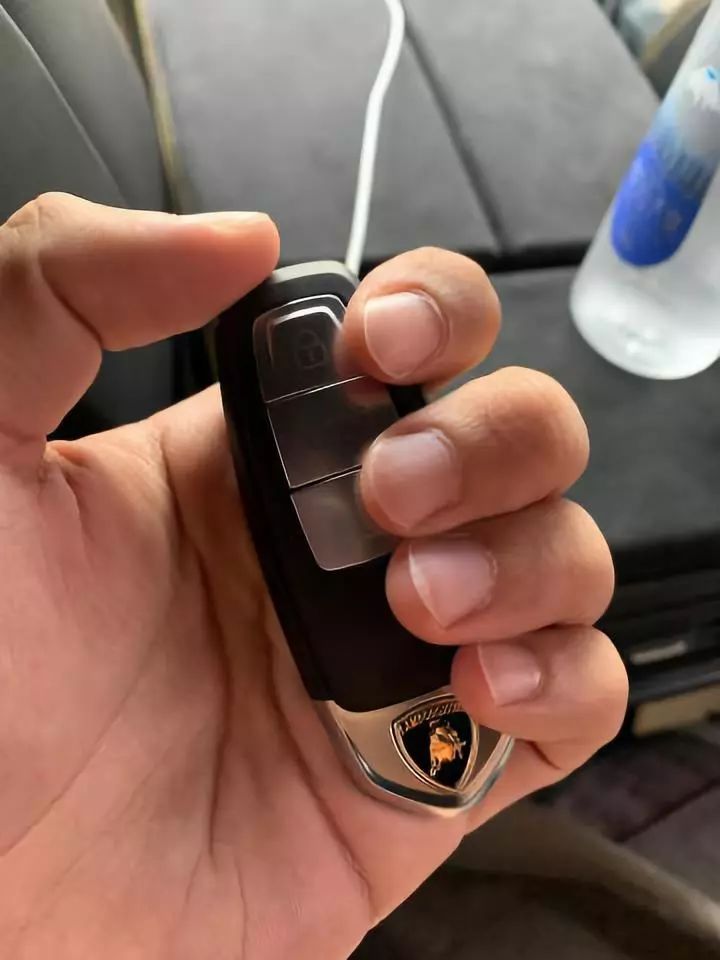 和爱车怎么拍照出高级感,怎么才能拍出高级感的车