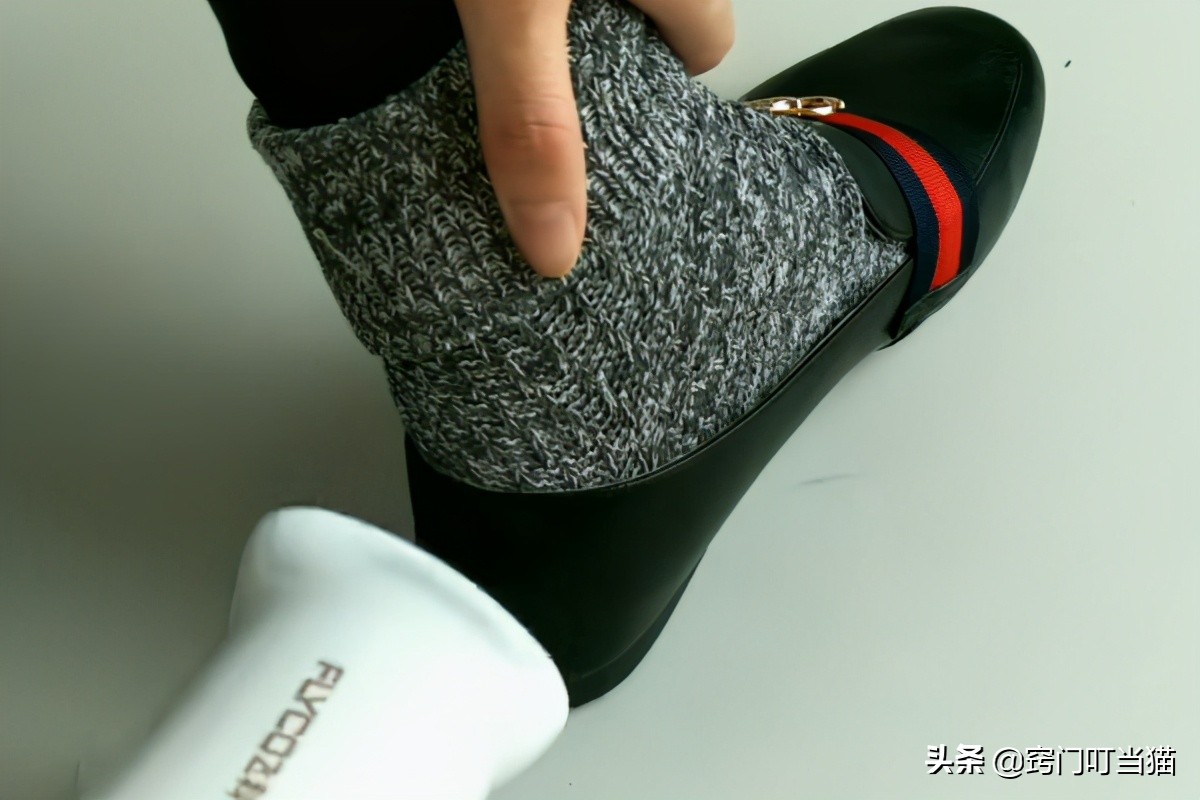 鞋子买小了挤大拇指怎么办,新鞋挤脚磨脚处理4种方法