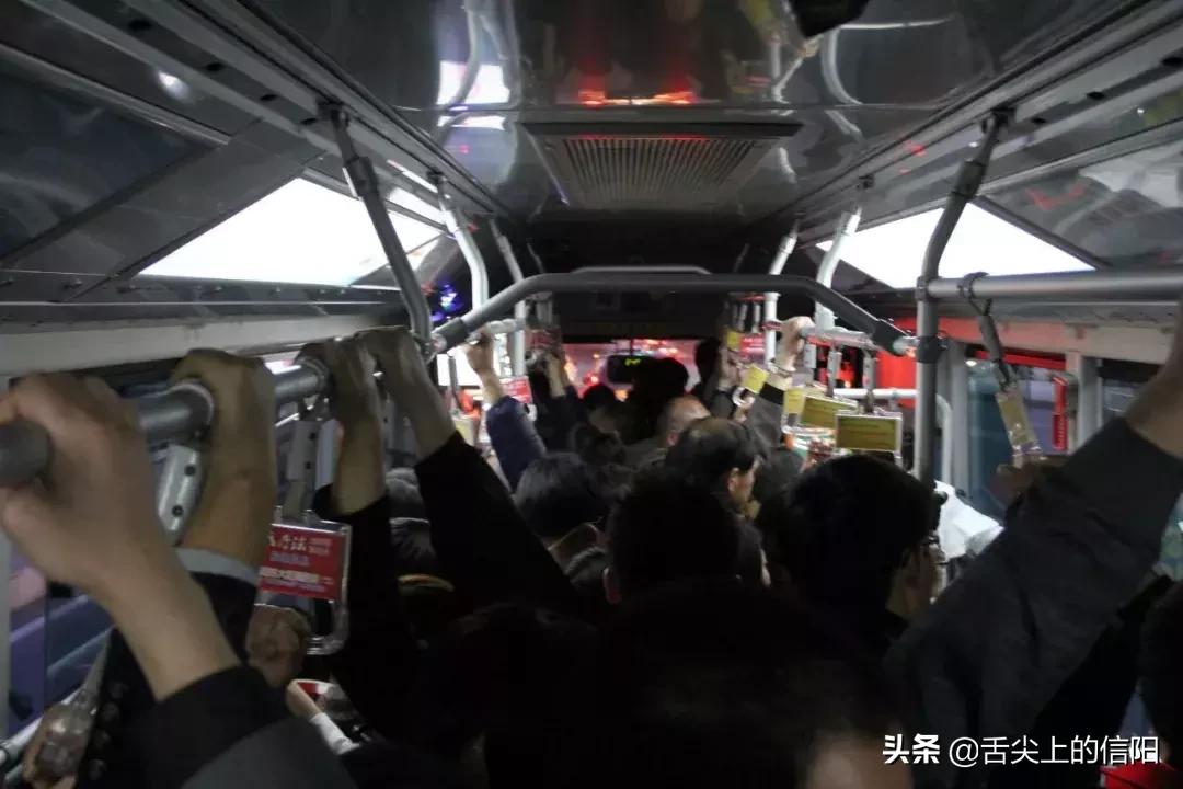 月入三千打工人的生活信阳,月薪不到五千的心酸