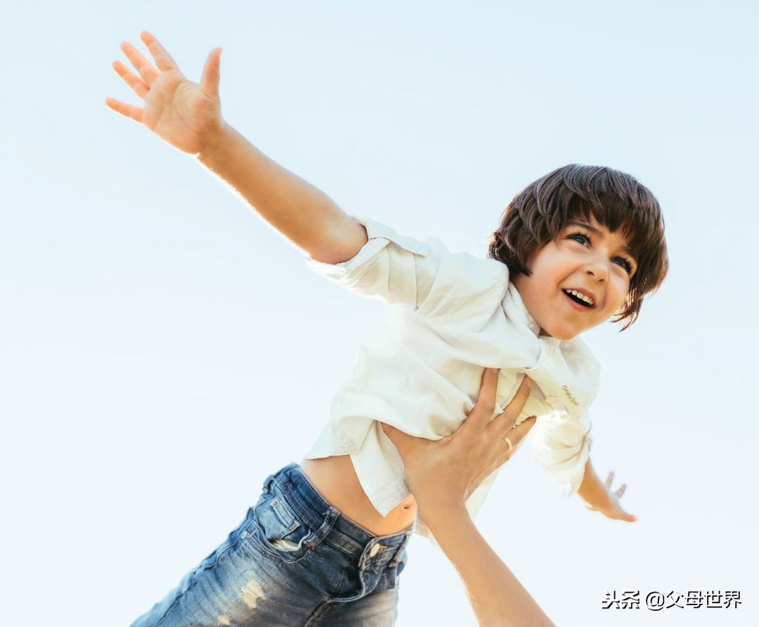 孩子爱哭胆小粘人怎么练,宝宝爱哭胆小粘人