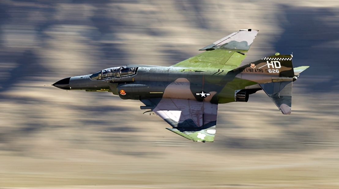 f-4鬼怪简史,连续打破5项世界纪录