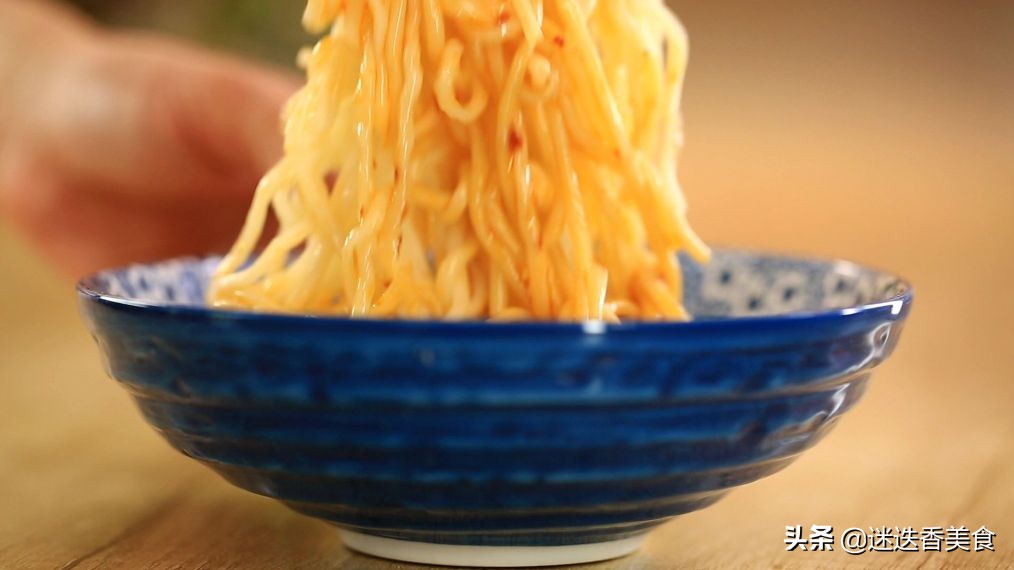 酸汤麻辣小面秘制配方大公开!酸香辣爽,馋的流口水