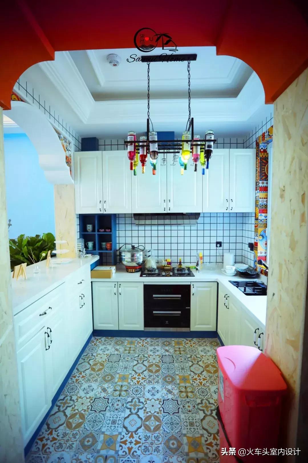 漫游世界后,80后辣妈在海边打造梦幻乌托邦,妆点绚烂人生