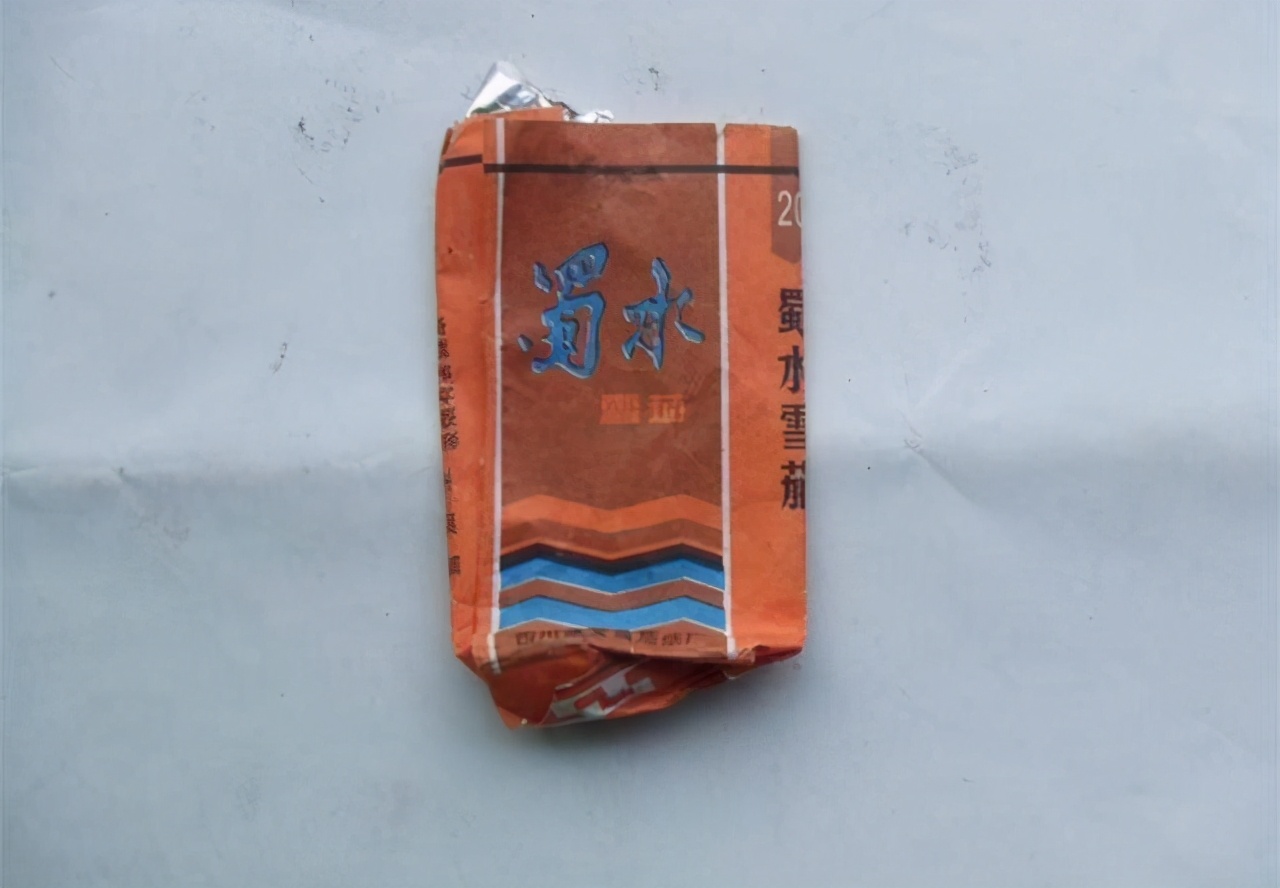 8款老牌香烟抽过的都老了 (中国绝版老香烟见过五种以上)