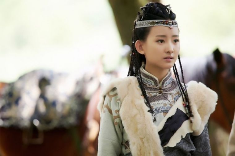 黄蓉为什么是妖女,黄蓉的女儿为什么那么笨