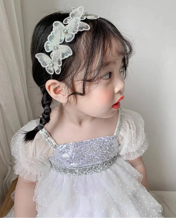 宝宝齐耳短发辫子简单洋气扎法,短发儿童麻花辫扎头发