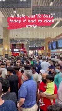 这只“鸡”不一般！啃过都说好！探访来自沙特的灵魂炸鸡店AlBaik