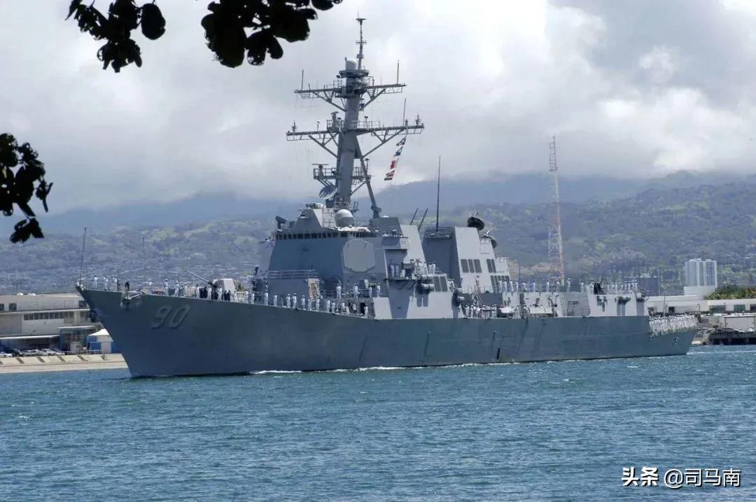 司马南：中俄军演突发情况！我055大驱舰为啥不上手？