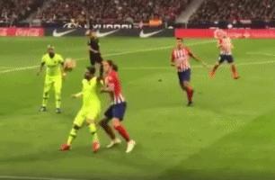 梅西过人技巧，视频3倍慢放才看清，霸气侧漏