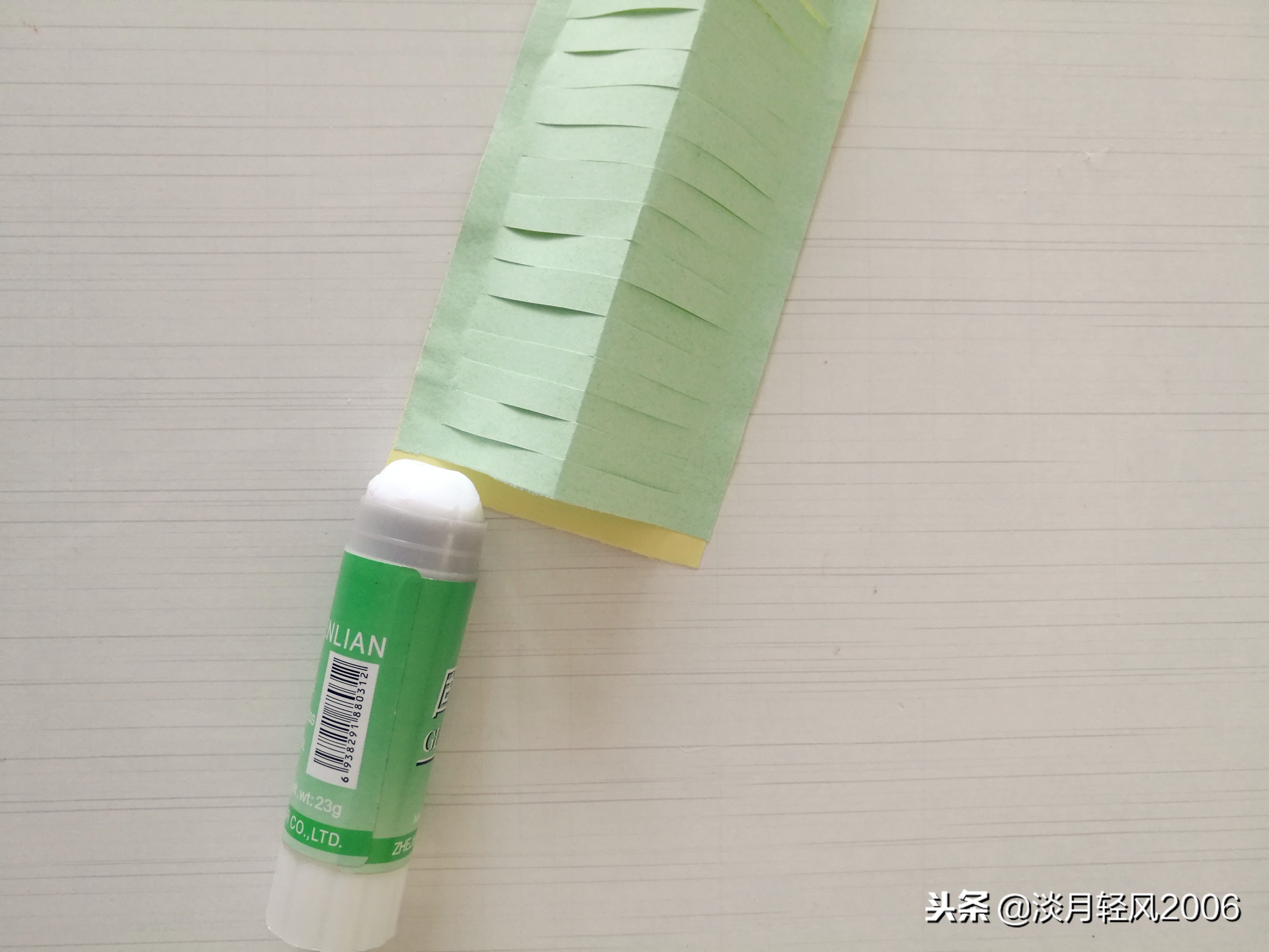 幼儿园做元旦灯笼手工简单点,大红灯笼高高挂欢欢喜喜过新年